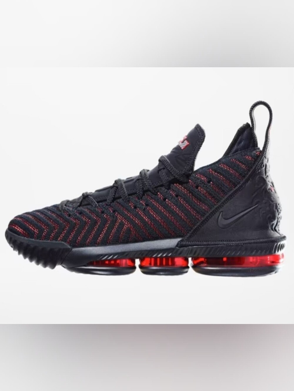 Nike LeBron 16 Sneaker- Size 5Y
